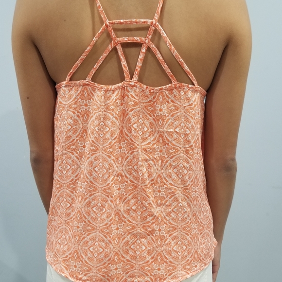 Top - Picture 3 of 4